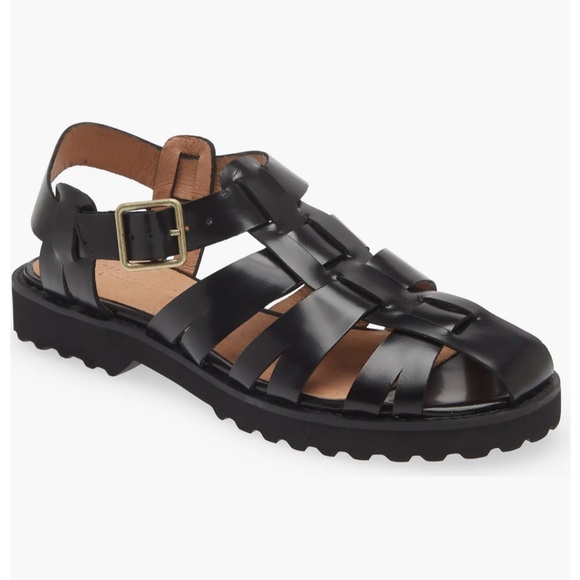 Madewell Shoes - Size 8 1/2 classic fisherman, this low-heel sandal comes in smooth leather